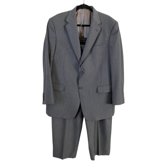 Hart Schaffner Marx Mens Grey Blue Pinstripe 2 pc Suit 44R Pleated Pants 38 x 25 - Picture 1 of 14